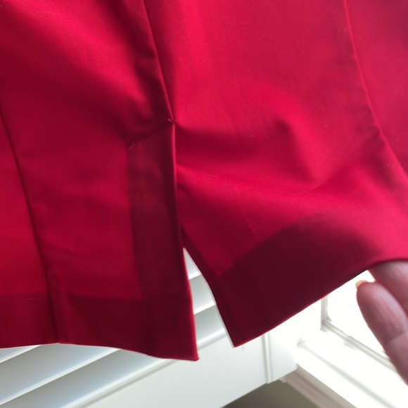 Lovely Red knee length skirt - Picture 4 of 7